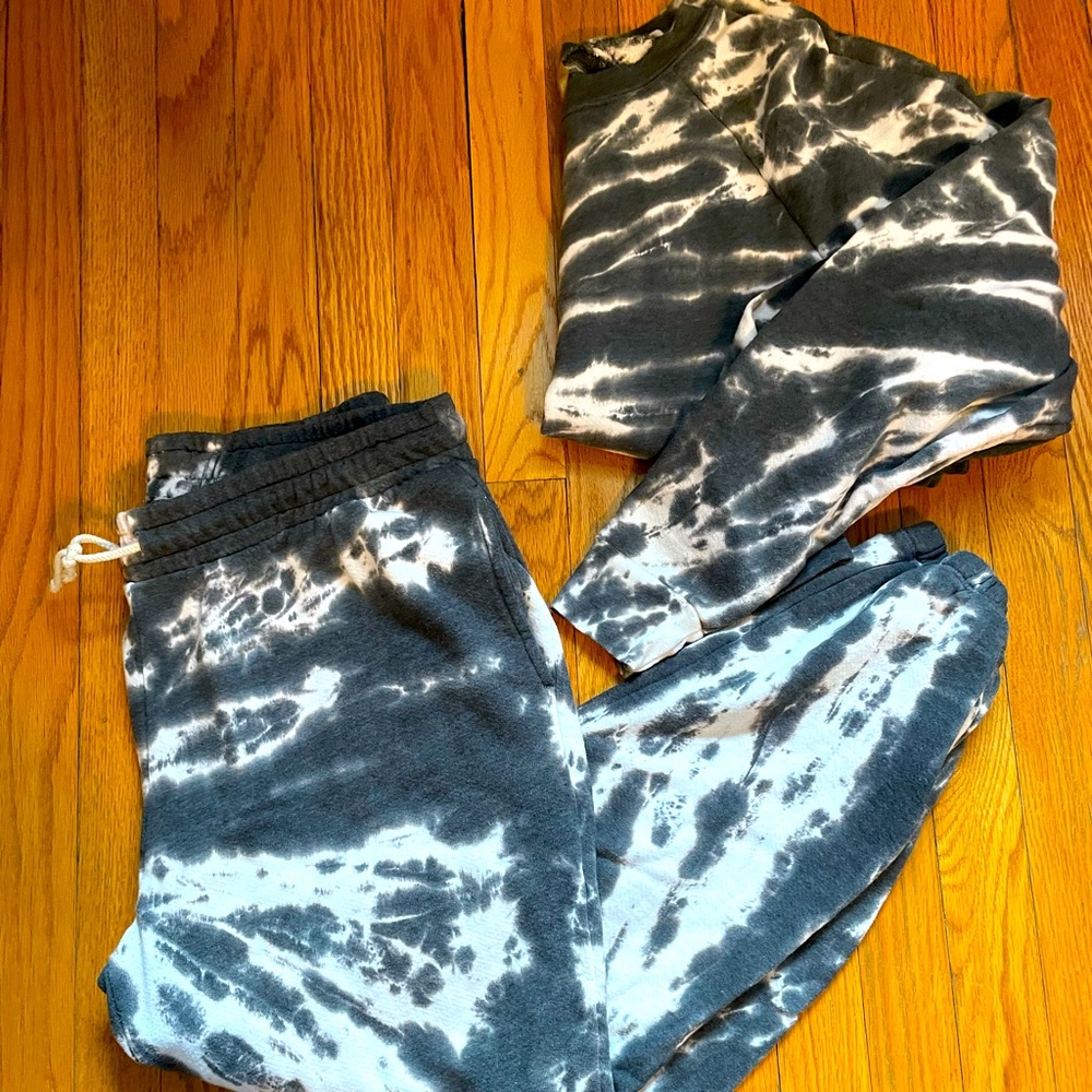 Zella L sweatshirt and XL sweatpants